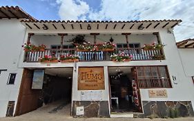 Hotel LAURELES de la Villa